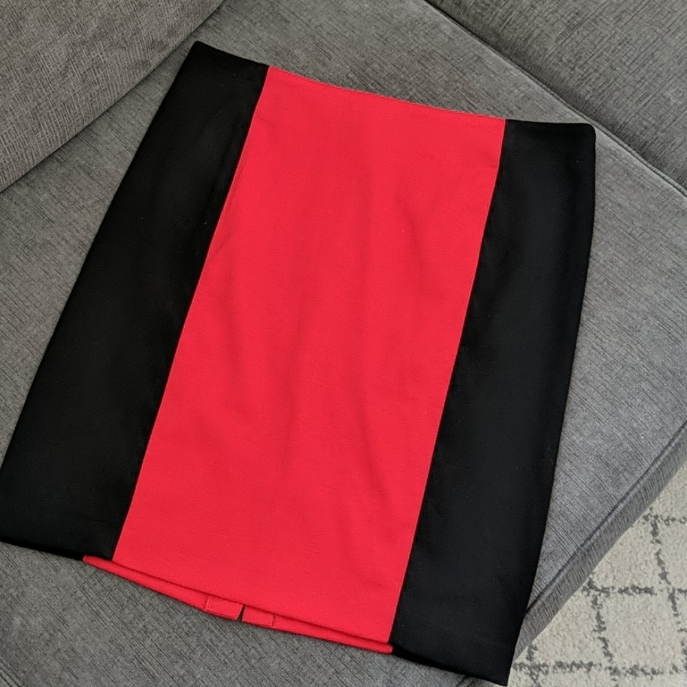 MICHAEL KORS black and red pencil skirt